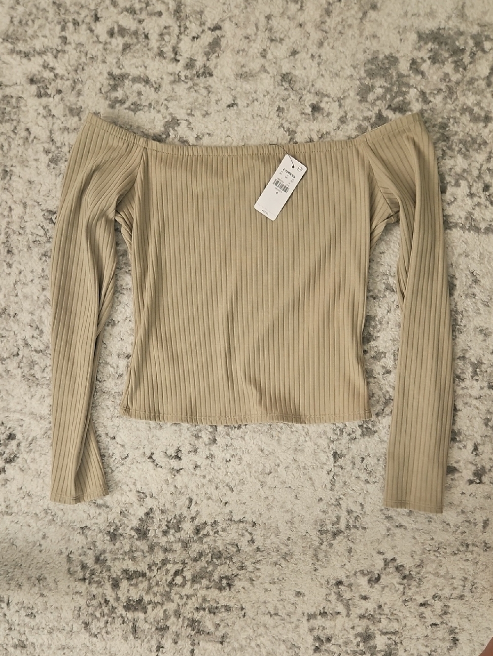 Express Ribbed Off-Shoulder Top in SAGE GREEN